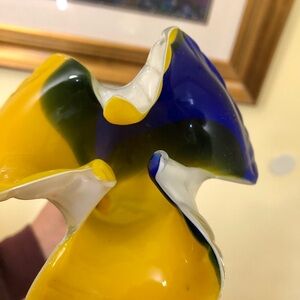 Art Glass Jack in the Pulpit Yellow/blue Vase
